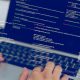 laptop met code
